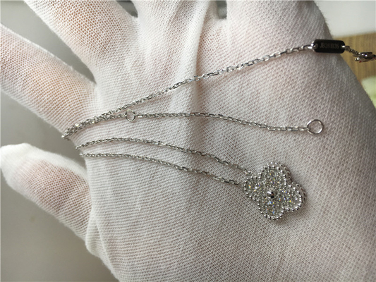 Round Diamond 18K Gold Jewelry With Vintage Alhambra Pendant  VCARA46100