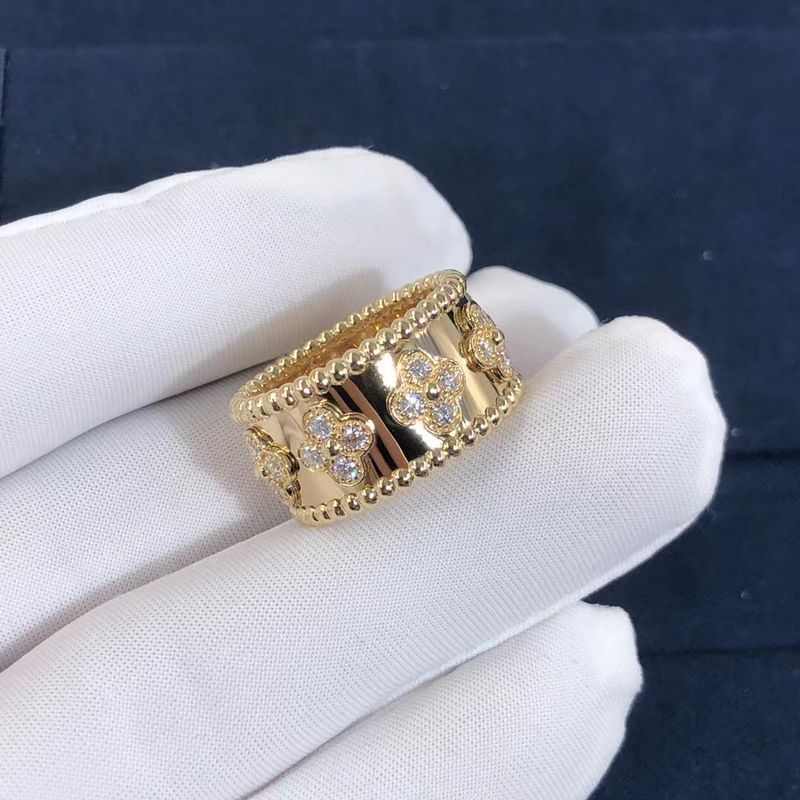 Kualitas Model Sedang VCA Van Cleef Perlee Clover Ring 18k Gold Mendukung Kustomisasi Pribadi pabrik
