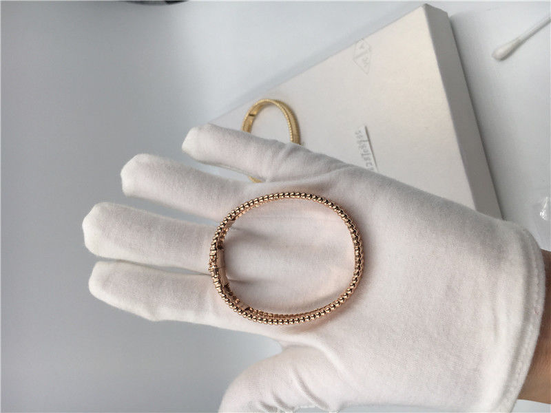 Kualitas Model Sedang Van Cleef Dan Arpels Signature Bracelet Gelang VCA Emas Kuning pabrik
