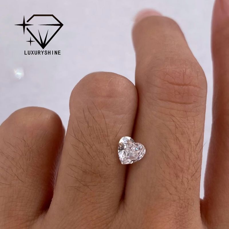 Kualitas LuxuryShine VVS2 Putih Hati Potongan Sangat Bagus Berlian Buatan Laboratorium 1CT 2CT 3CT 4CT 5CT Mendukung Kustomisasi Khusus pabrik