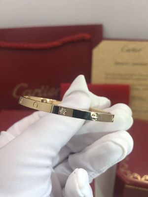 Kualitas CINTA Gelang Emas 18K Model Kecil 6 Berlian Untuk Wanita / Pria pabrik