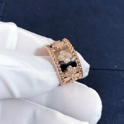 Kualitas Model Sedang VCA Van Cleef Perlee Clover Ring 18k Gold Mendukung Kustomisasi Pribadi pabrik