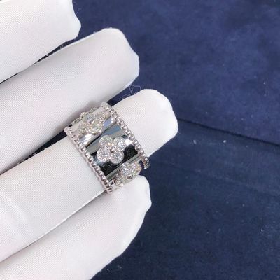 Kualitas Model Sedang VCA Van Cleef Perlee Clover Ring 18k Gold Mendukung Kustomisasi Pribadi pabrik