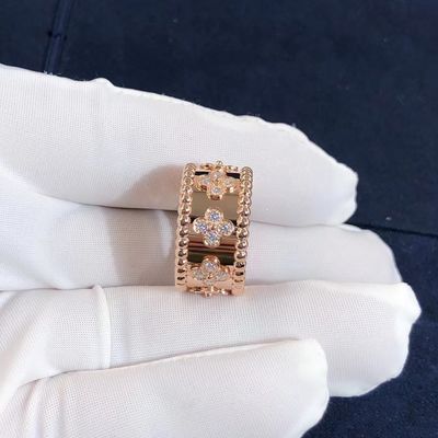 Kualitas Model Sedang VCA Van Cleef Perlee Clover Ring 18k Gold Mendukung Kustomisasi Pribadi pabrik