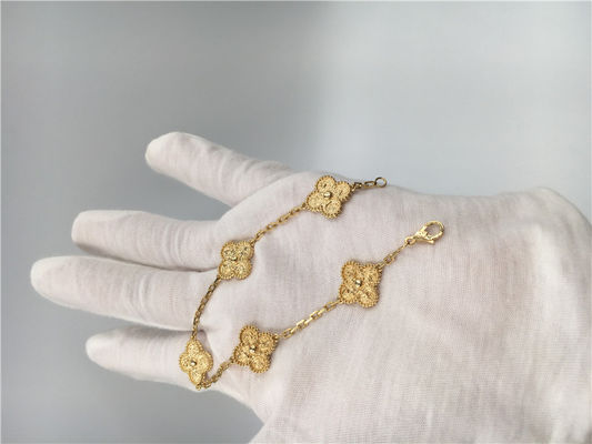 Kualitas Gelang Emas 18K Bentuk Bunga 5 Motif VCARO1IE00 Untuk Pacar / Istri pabrik