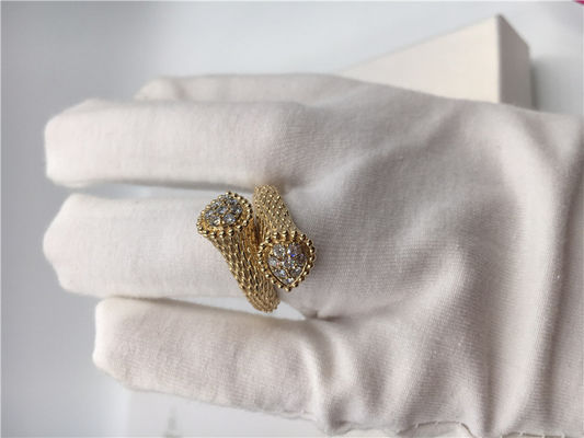 Kualitas Cincin Berlian Kecil 0,66 Karat, Cincin Pertunangan Emas Kuning 18K Wanita pabrik