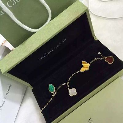 Kualitas 4 Motif Gelang Alhambra Keberuntungan Emas Kuning 18k Dengan Batu Akik / Batu Mata Harimau pabrik