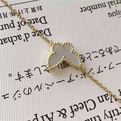 Kualitas White Mother Of Pearl Gelang Emas 18K Gelang Kupu-kupu Alhambra Manis pabrik