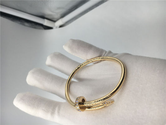Kualitas Perhiasan Emas Kuning 18K Gelang Juste Un Clou B6048617 Dengan Berlian pabrik