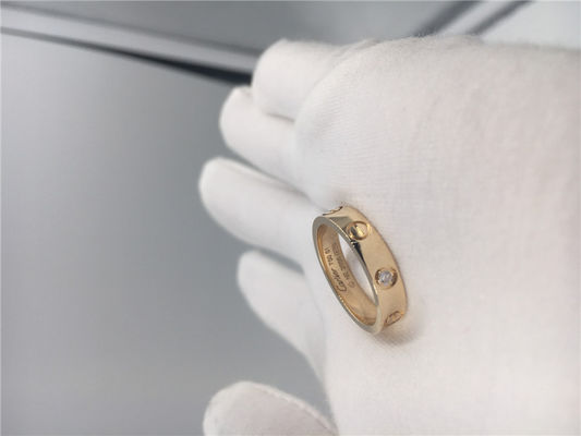 Kualitas Love Wedding Band Ring B4056100 1 Berlian 18K Emas Kuning pabrik