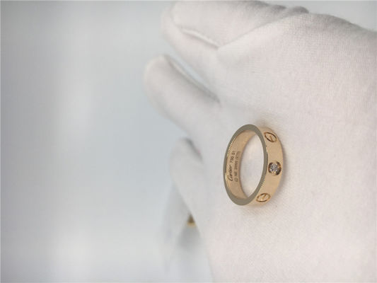 Kualitas Love Wedding Band Ring B4056100 1 Berlian 18K Emas Kuning pabrik