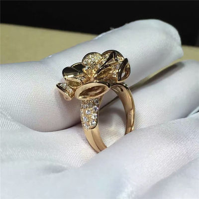 Kualitas Cincin Berbentuk Bunga Perhiasan Mewah Berlian Emas 18K Untuk Pernikahan / Pertunangan pabrik