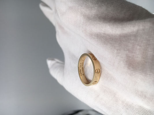 Kualitas Mens Wedding Bands Perhiasan Emas Mewah 18K Kuning Emas Tanpa Batu Permata pabrik