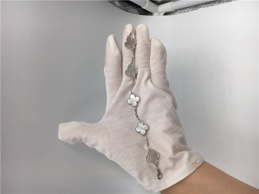 Kualitas Vintage Alhambra Gelang Emas 18K Emas Putih Dengan Ibu Mutiara Putih pabrik
