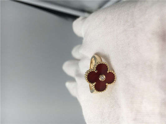 Kualitas Cincin Pertunangan Emas Kuning Unik Berlian Bulat, Cincin Alhambra Vintage Dengan Carnelian pabrik