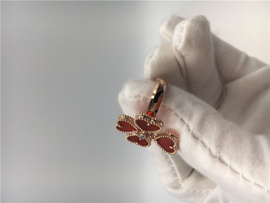 Kualitas 18k Rose Gold Van Cleef Dan Arpels Flower Ring Dengan Carnelian / Round Diamond pabrik