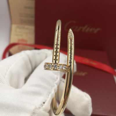 Kualitas B6048617 Juste Un Clou Gelang Emas Kuning 18k Dengan Berlian pabrik