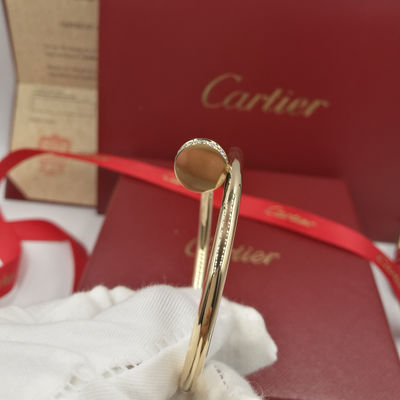 Kualitas B6048617 Juste Un Clou Gelang Emas Kuning 18k Dengan Berlian pabrik