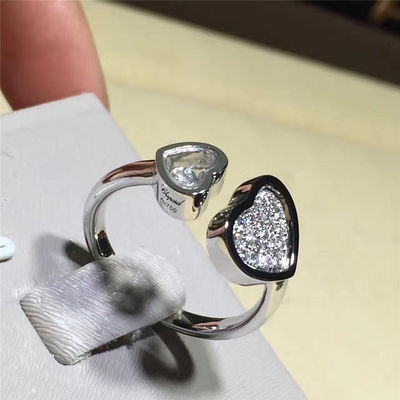 Kualitas 0.22 Carat Berlian Alami 18K Chopard Happy Hearts Cincin Buatan Tangan Tanpa Batu pabrik