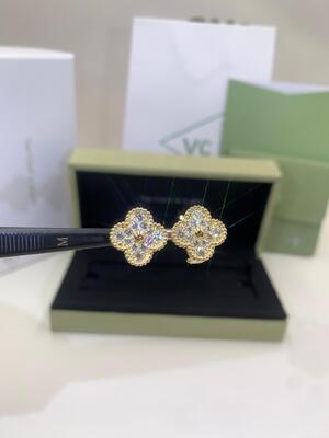 Anting Klip Medium Alhambra Vintage 18K Kuning Emas Putih Ibu Mutiara VS Berlian