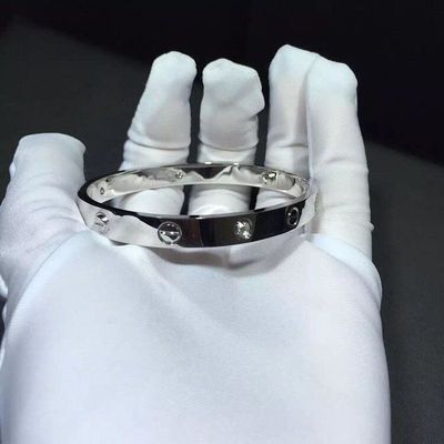 Kualitas Perhiasan Merek Gelang Cinta 4 Berlian Emas Kuning Berlian Emas 18k pabrik