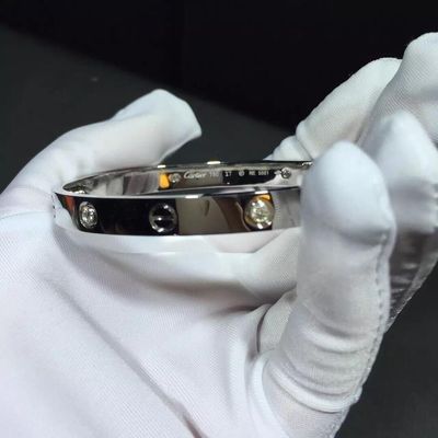 Kualitas Perhiasan Merek Gelang Cinta 4 Berlian Emas Kuning Berlian Emas 18k pabrik