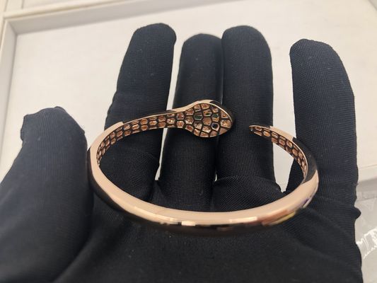 Kualitas Perhiasan Mewah Snakewomens Charm Gelang Disesuaikan 18 Kt Emas Merah Muda Dengan Berlian pabrik