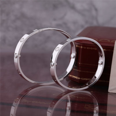 Kualitas Klasik Cinta Bangle 4 Berlian Cinta Gelang dengan dalam 18 Karat EMAS PUTIH Perhiasan Pengerjaan Halus pabrik