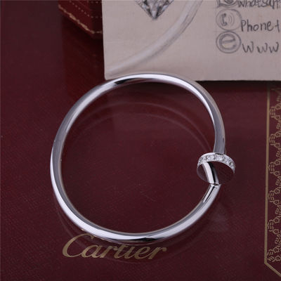Kualitas GELANG JUSTE UN CLOU di Gelang Kuku EMAS PUTIH 18 Karat dengan DIAMONDS di Atas dan Ujung pabrik