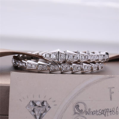 Kualitas Italy Romance Serpenti Viper gelang ramping satu kumparan dalam emas putih 18K yang ditata dengan berlian pavé penuh Snake Bangle pabrik