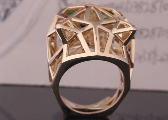 Kualitas PanthèRe De Cartier Cincin Emas Kuning Tsavorite Garnets Onyx pabrik